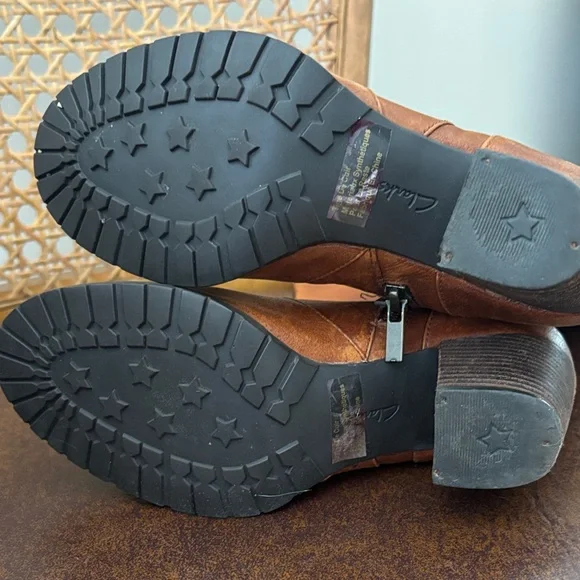 Clarks Brown Leather knee high Boots size 6 - Picture 9 of 9